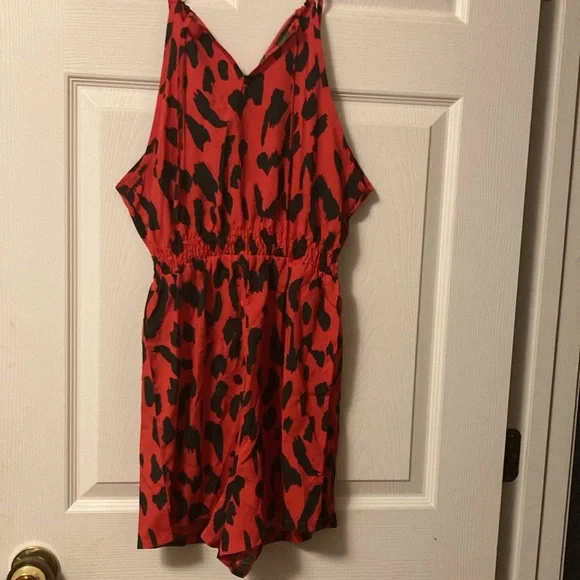 Women’s Summer Jumpsuit size small - Picture 7 of 9